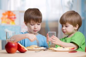 5 goda och hälsosamma frukostar för barn