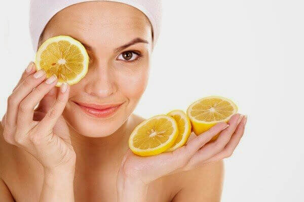 Förhindra torr och sprucken hud med apelsin.