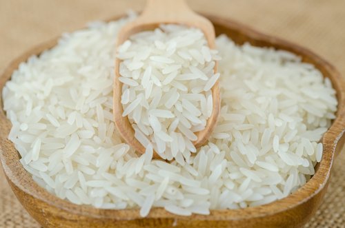 Varför är kroppsskrubbar med ris så effektivt?