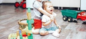 Hur man kan kontrollera bråk mellan barn