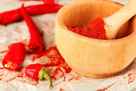 Malen cayennepeppar.