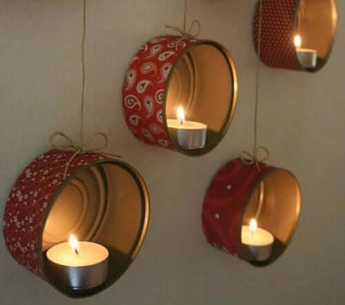 Lyktor av burkar