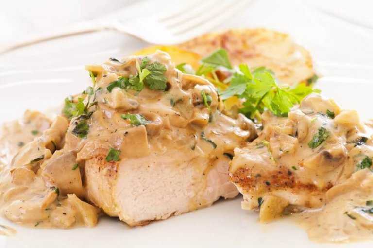 Recept på läckra kycklingbröst i ostsås
