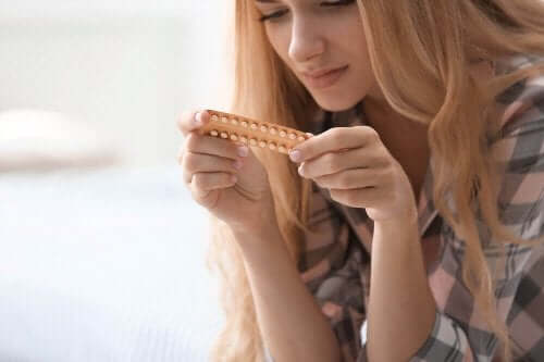 Kvinna med preventivmedel