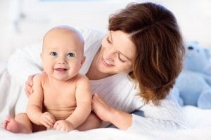 Motorisk utveckling hos bebisar: månatlig utvärdering