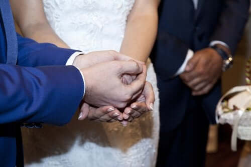 Ceremoni under bröllop
