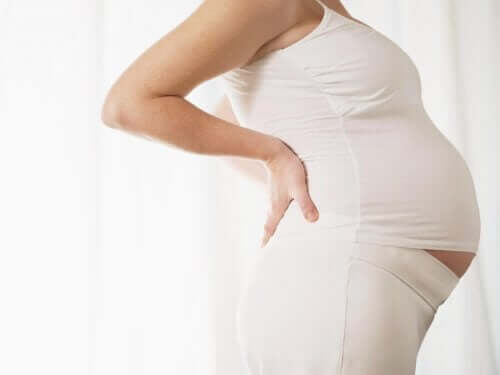 ischias gravid symptom