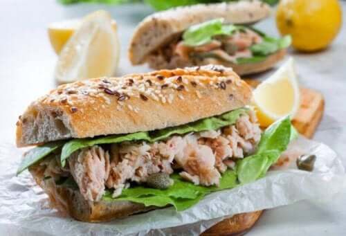 Smörgåsar med tonfisk