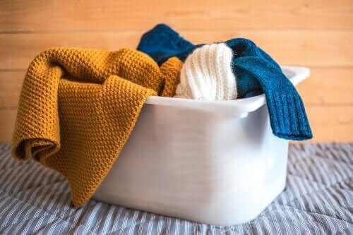 De bästa tipsen för att tvätta kläder av ull