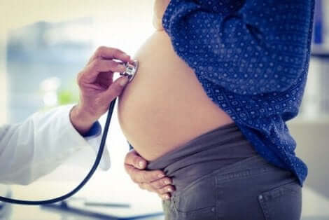 Undersökning av gravid kvinna
