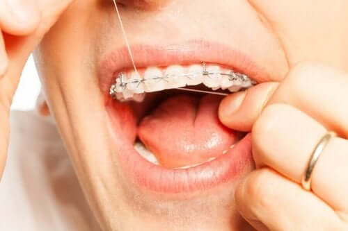 Använd tandtråd