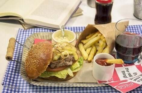 Hamburgare med läsk