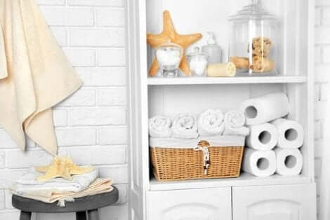 Återanvänd dina burkar i skåp