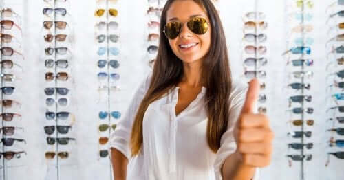 Hur vet man om solglasögon är bra eller inte?