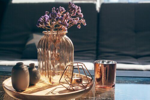 Lavendel i en vacker glasvas.