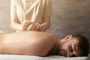 Hur hjälper akupunktur till att behandla ledvärk?