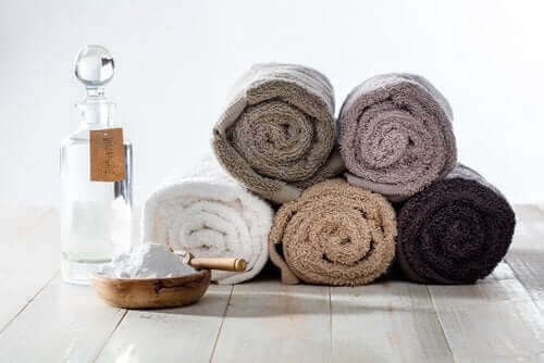 Därför bör du använda bikarbonat för fräscha handdukar