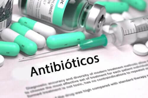 Självmedicinering med antibiotika