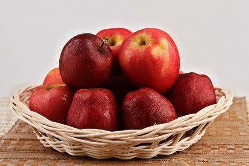 äpplen kan reglera matsmältningen