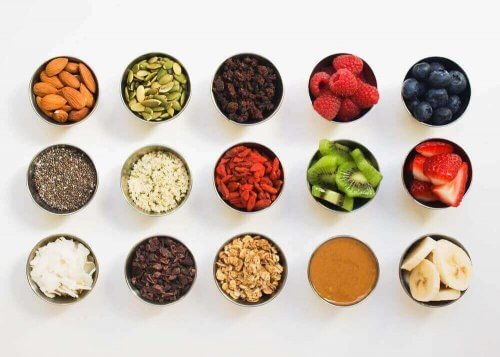Olika toppings man kan ha på sin smoothiebowl.