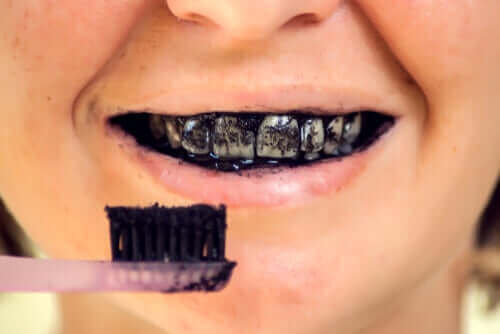 Risker med aktivt kol för den orala hälsan