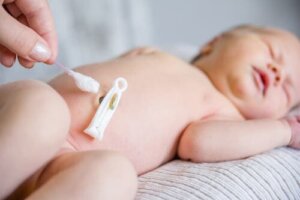 Hur man tar hand om en nyfödds navel