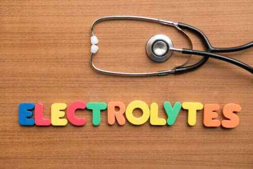 Vad är elektrolyter och varför är de så viktiga?