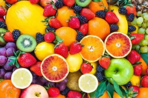 Frukt är lika sött som godis, men nyttigare.