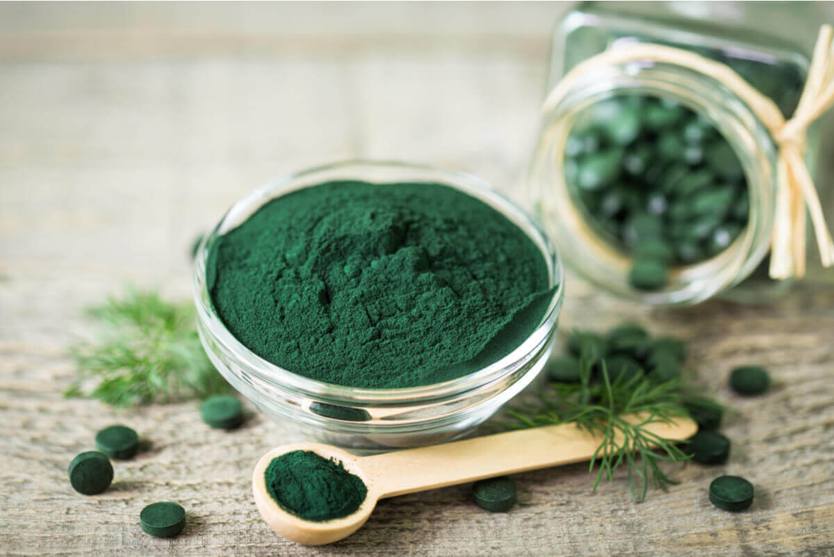 du tar spirulina: spirulina i pulverform