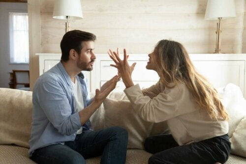 din partner bråkar och misshandlar dig verbalt