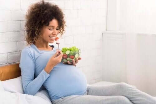 Vad bör gravida kvinnor äta till middag?