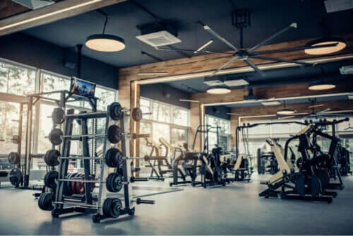 Ett folktomt gym.