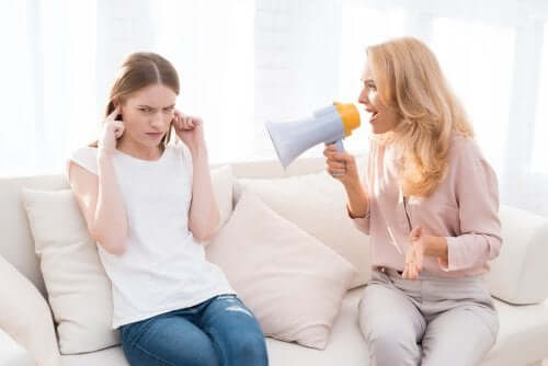 5 långsiktiga konsekvenser av att skrika åt barnen