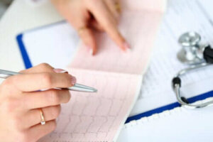 Symptom på skänkelblock och hur man behandlar det