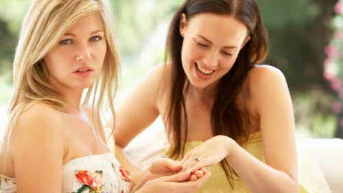 Giftiga vänner hindrar dig från att stå i centrum