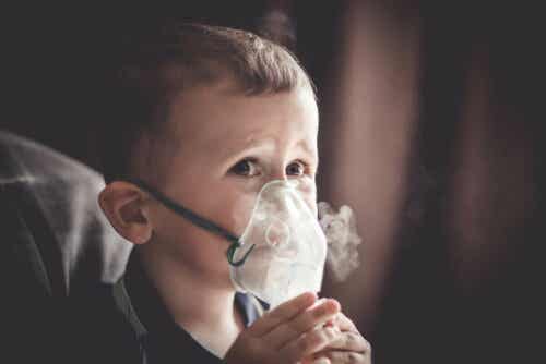 En pojke med cor pulmonale