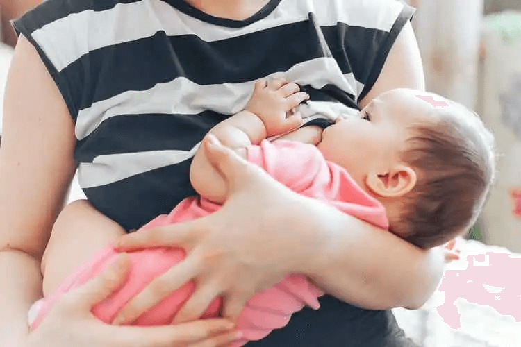 visuella kapacitet: mamma håller baby