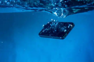 5 knep för att rädda en våt mobiltelefon
