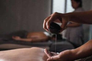 Ayurvedisk mahanarayanolja: användning och fördelar