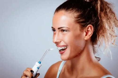 Olika typer av elektriska munsköljare och hur man använder dem