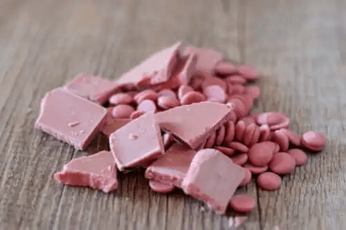 Vad är rosa choklad och var kommer den ifrån?