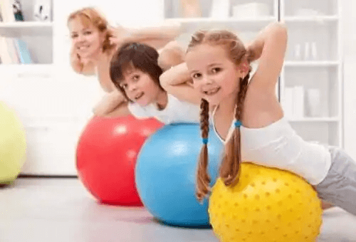 Fysisk träning för barn: Allt du behöver veta