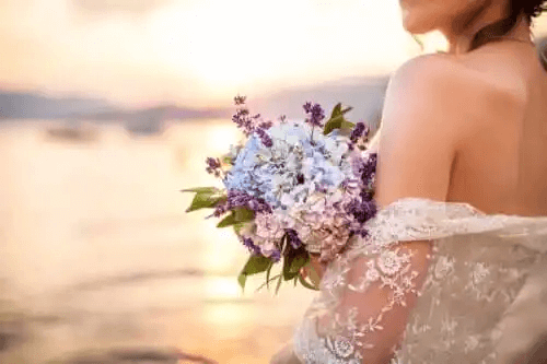 Sologami: Trenden att gifta sig med sig själv