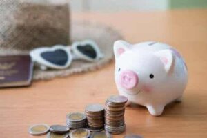 10 saker att tänka på för att hålla koll på dina utgifter under semestern