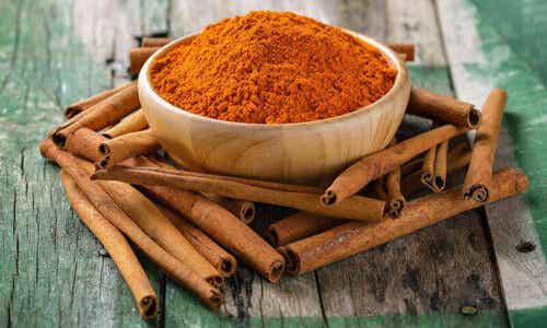 Kanel ingår i gruppen kryddbaserade botemedel som kan användas för att reglera blodsockret.