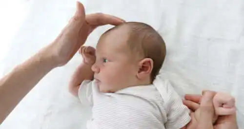 Bebisens fontaneller: Allt du behöver veta