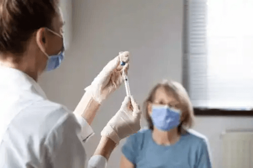 Kvinnan måste ha vaccin mot lunginflammation