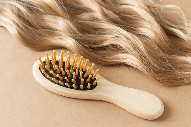 Borsta peruk med äkta hår