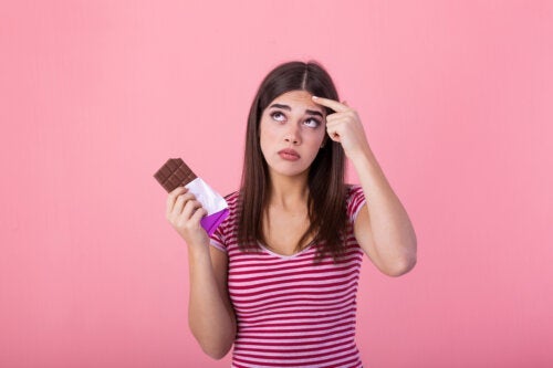 Allergi mot choklad: orsaker, behandling och förebyggande