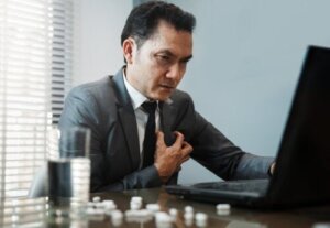 Daglig aspirinterapi: användningsområden och risker du bör känna till